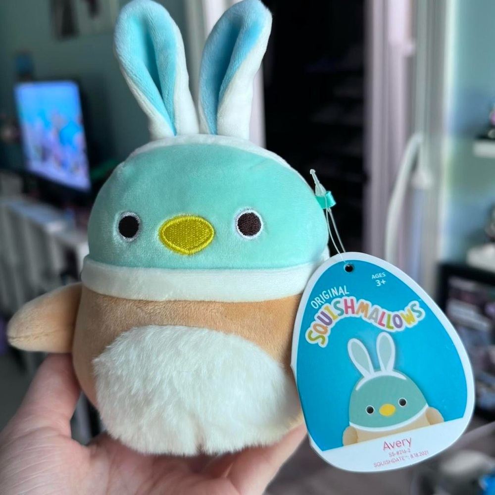 Avery Duck/Bunny Costume Squishmallow